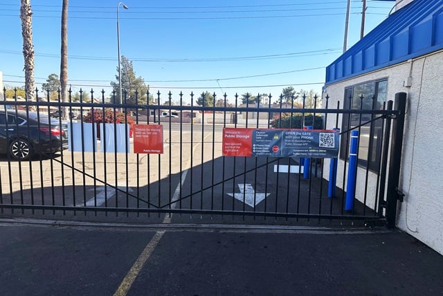 Public Storage  7118 N 67th Ave in Glendale, AZ