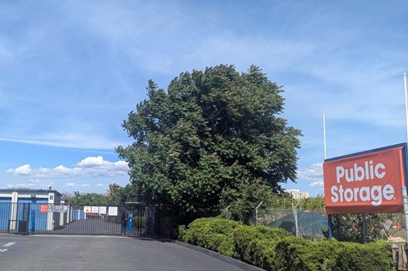 Public Storage