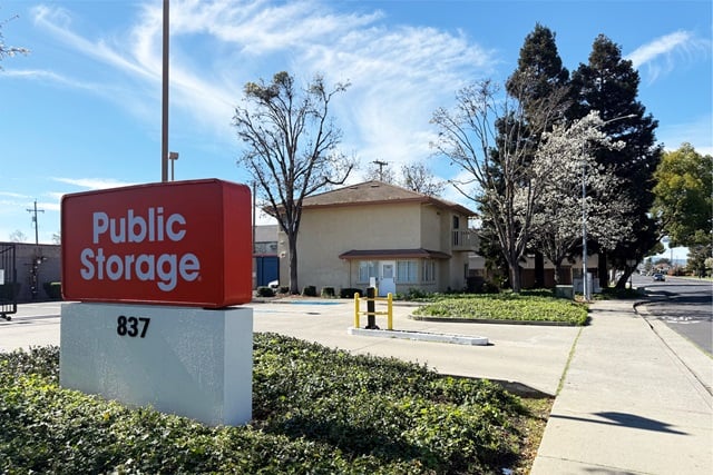 10×30 Parking Lot in Fairfield, CA 837 E Travis Blvd Fairfield, California