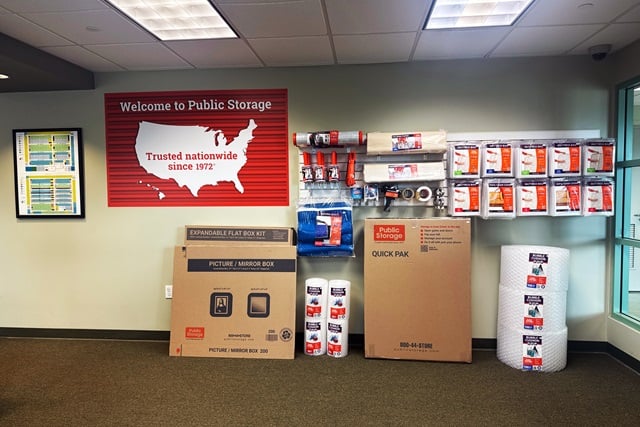 Public Storage in Mililani, HI  95-1080 Lehiwa Dr 3