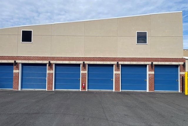 Public Storage in Southborough, MA  10 Turnpike Rd 2