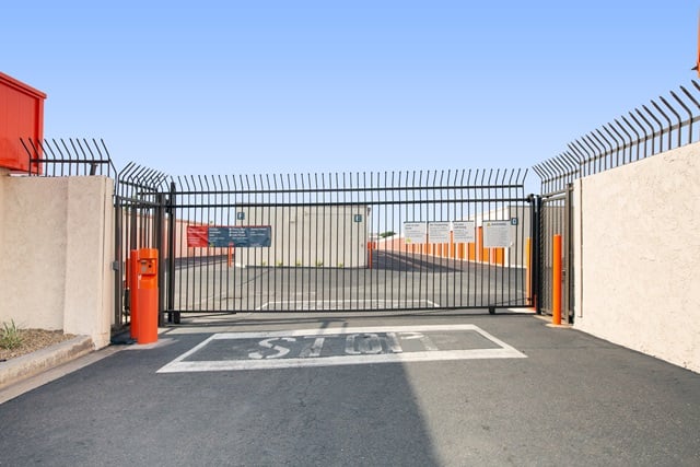 Public Storage  1725 Pomona Ave in Costa Mesa, CA