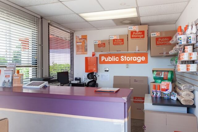 20×10 Public Storage: Garage in San Antonio, TX 1425 Austin Highway San Antonio, Texas 3