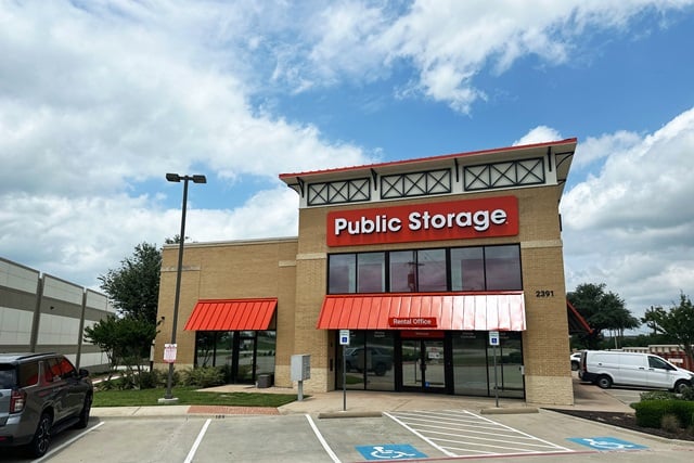 Public Storage in Lewisville, TX  2391 E SH 121 Stop 1