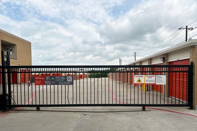 Public Storage in Lewisville, TX  2391 E SH 121 Stop 1 3