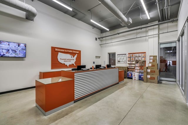Self Storage Unit in Los Angeles, CA Los Angeles, CA 3
