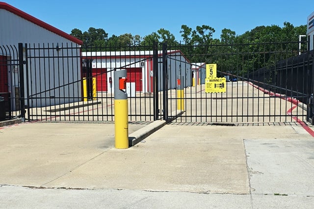 Self Storage Unit in Porter, Texas 3