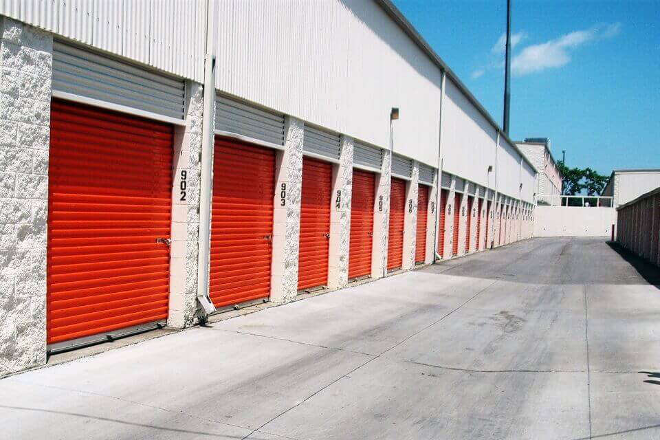 15×10 Public Storage: Parking Lot in Nashville, TN 408 Welshwood Drive Nashville, Tennessee 2