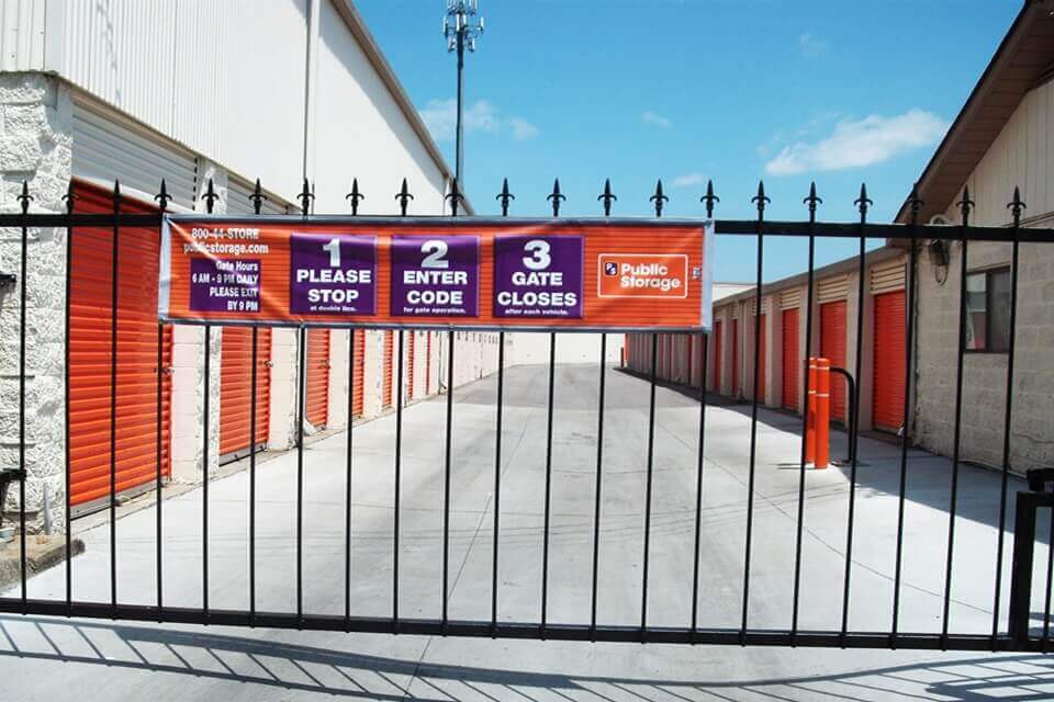 Public Storage  408 Welshwood Drive in Nashville, TN