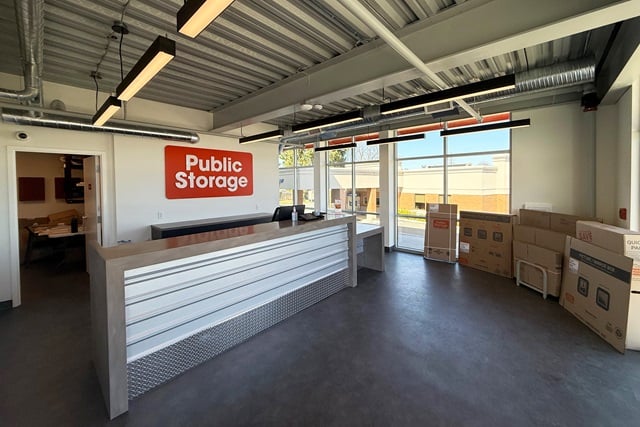 Public Storage in Macungie, PA  200 W Main St 3
