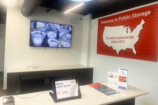 Public Storage in Plantation, FL  231 SW 125th Ave 2