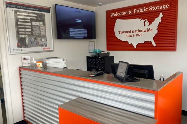 Property 633 image number 2