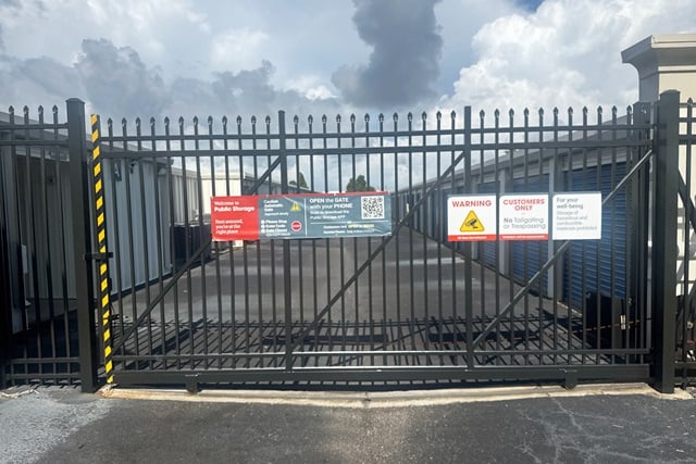 10×21 Self Storage Unit in St Petersburg, FL 2150 25th St North St Petersburg, Florida 2