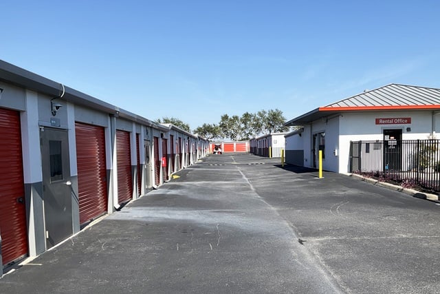 Public Storage in Ocala, FL  2020 SW 57th Ave 2