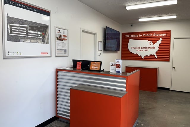 Public Storage in Conyers, GA  1840 Iris Dr SW 3