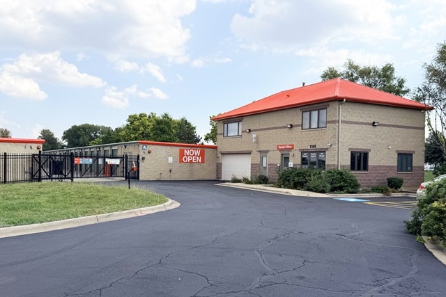 Public Storage in Romeoville, IL  1149 S. Frontage Rd.