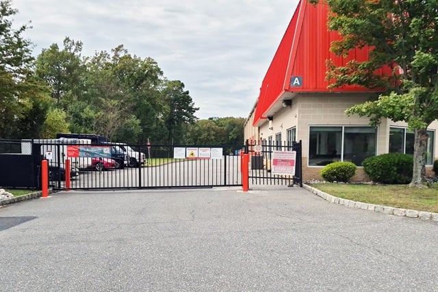8×15 Parking Lot in Egg Harbor Township, NJ 6649 Black Horse Pike Egg Harbor Township, New Jersey 2