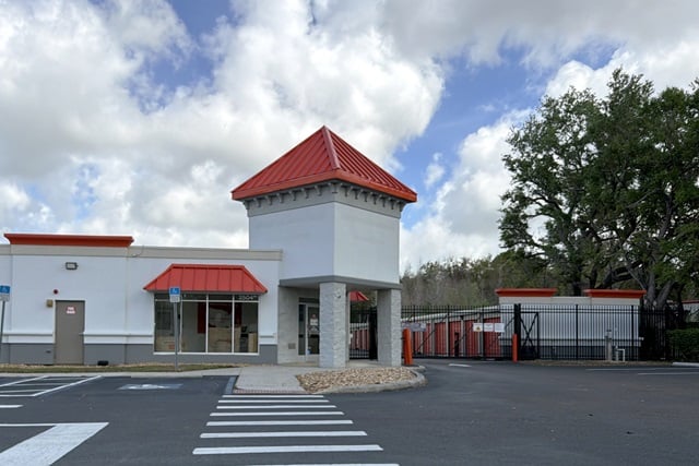 20×10 Garage in Valrico, FL