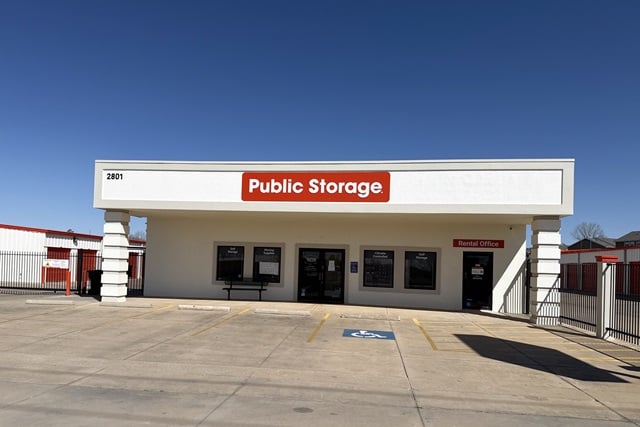 20×10 Garage in Lawton, OK 2801 SW Lee Blvd Lawton, Oklahoma
