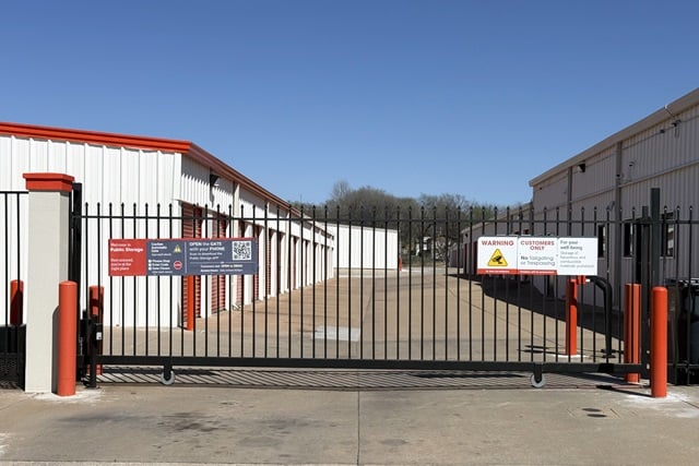 20×10 Garage in Lawton, OK 2801 SW Lee Blvd Lawton, Oklahoma 3