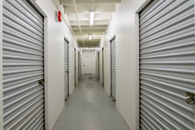 Property 646 image number 1