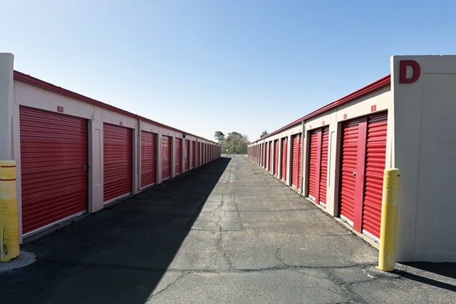 10×20 Garage in El Paso, TX 10642 Montana Ave El Paso, Texas 2