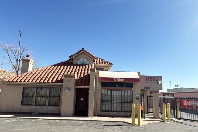 10×20 Parking Lot in El Paso, TX 11565 James Watt Dr El Paso, Texas