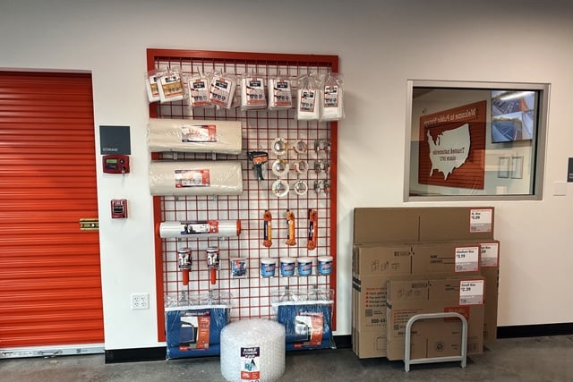 Public Storage in Kissimmee, FL  1535 Simmons Rd 3