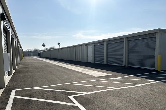 10×25 Unpaved Lot in Merced, CA 1965 W Olive Ave Merced, California 2