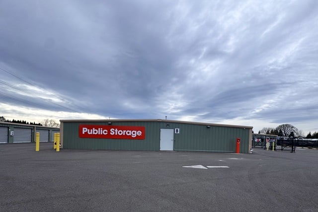 Public Storage in Keizer, OR  5555 Windsor Island Rd N