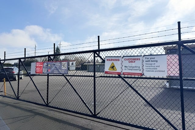 Public Storage in Keizer, OR  5555 Windsor Island Rd N 3