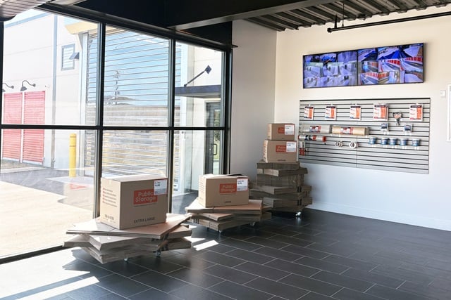 Property 6489 image number 2