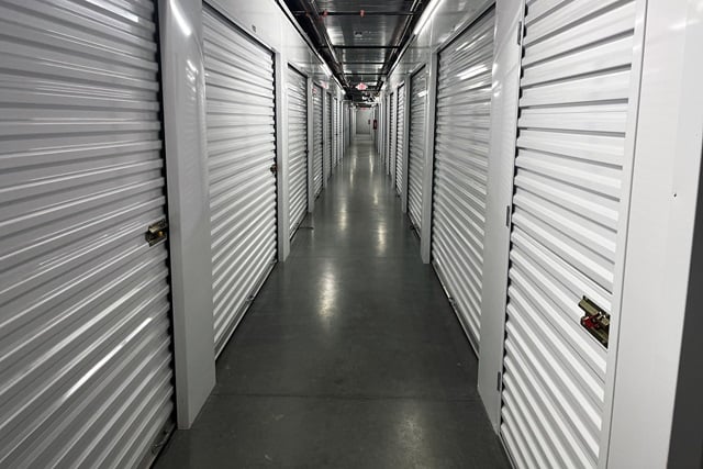 Public Storage in Shawnee, KS  6425 Maurer Rd 2