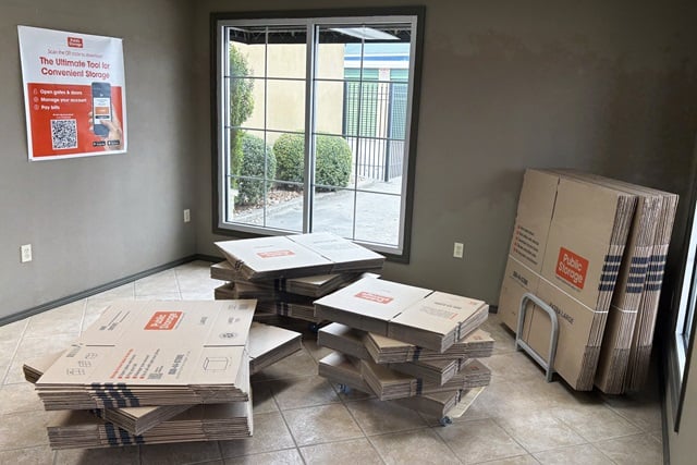 20×12 Parking Lot in New Braunfels, TX 1890 S Walnut Ave New Braunfels, Texas