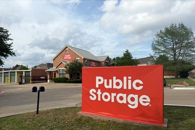Public Storage