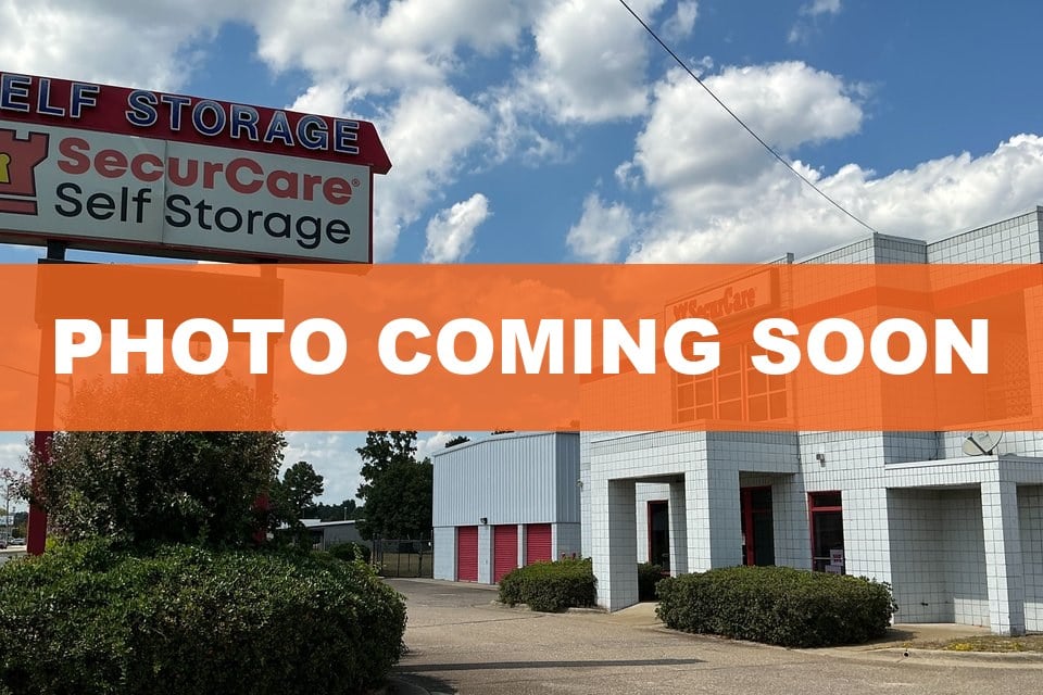 10×20 Garage in Fayetteville, NC 3520 Bragg Blvd Fayetteville, North Carolina