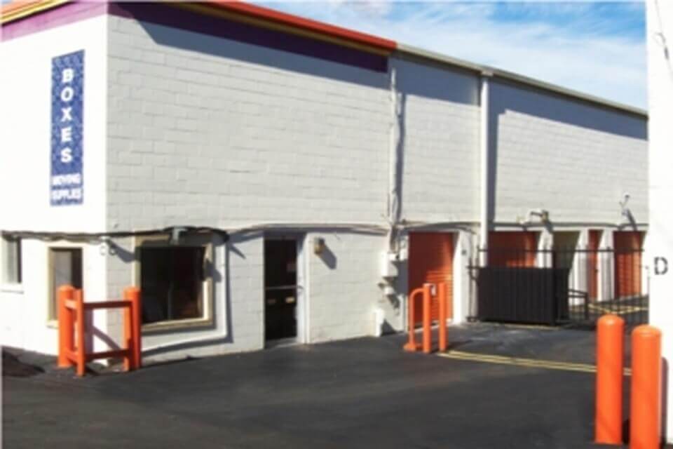 20×10 Public Storage: Garage in Nashville, TN 450 McNally Drive Nashville, Tennessee