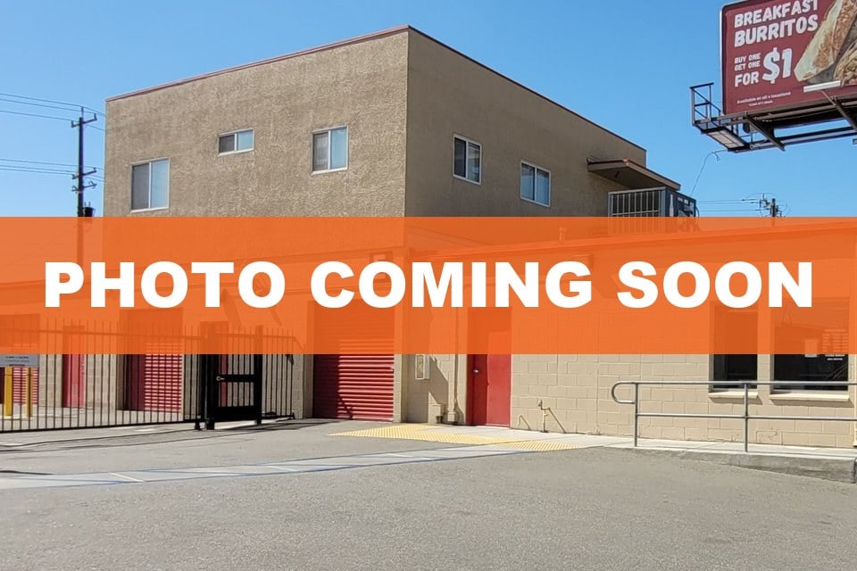 10×30 Parking Lot in Bakersfield, CA 3301 Truxton Ave Bakersfield, California