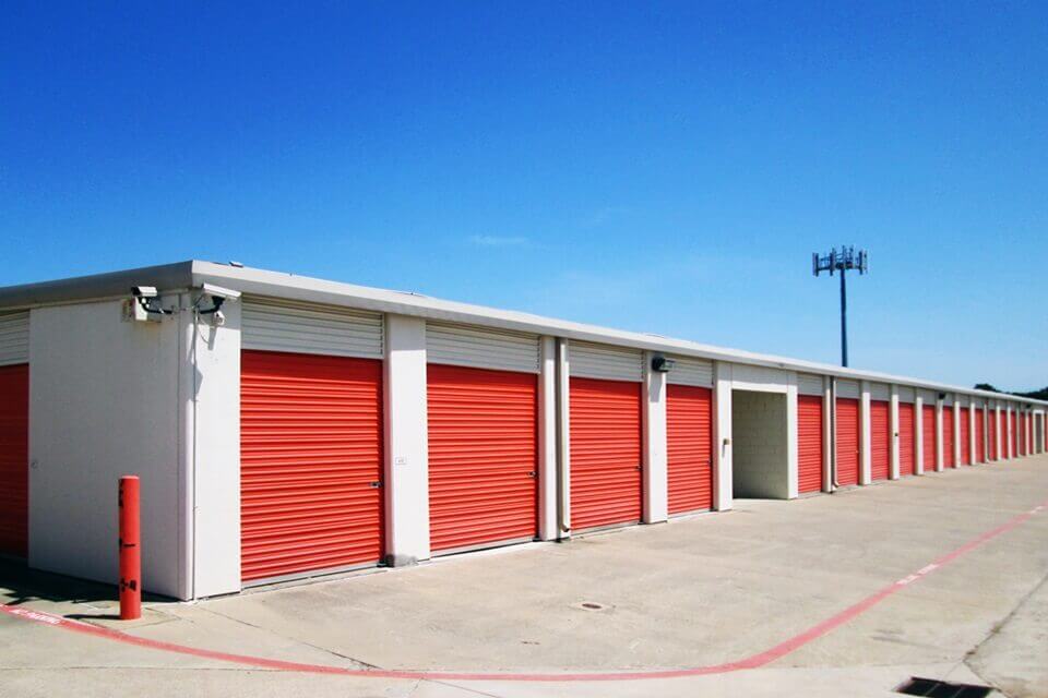 20×10 Parking Lot in Richland Hills, TX 7601 Airport Fwy Richland Hills, Texas 2