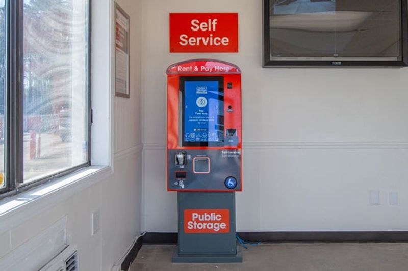 Property 668 image number 2