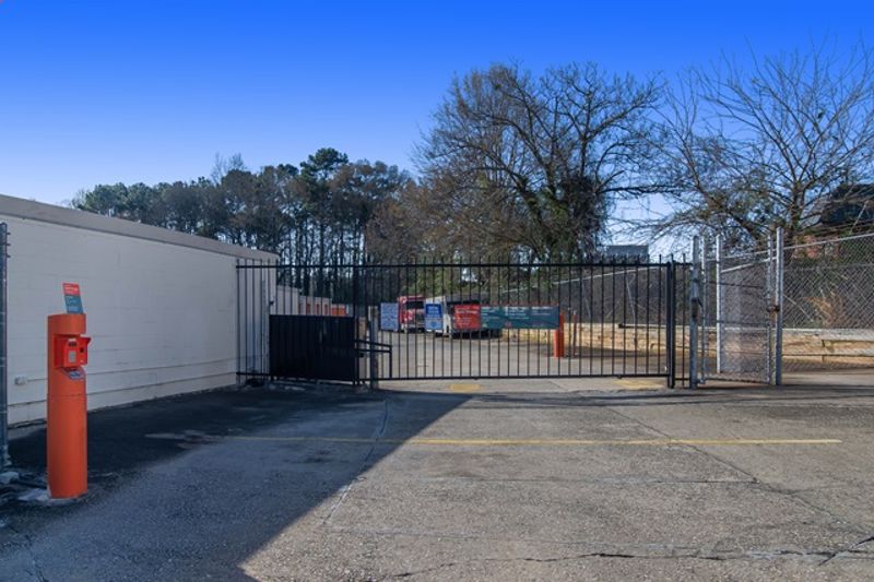 Property 668 image number 3