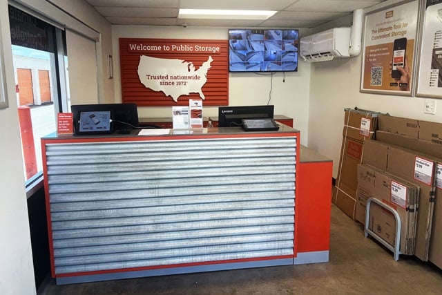 Property 672 image number 2