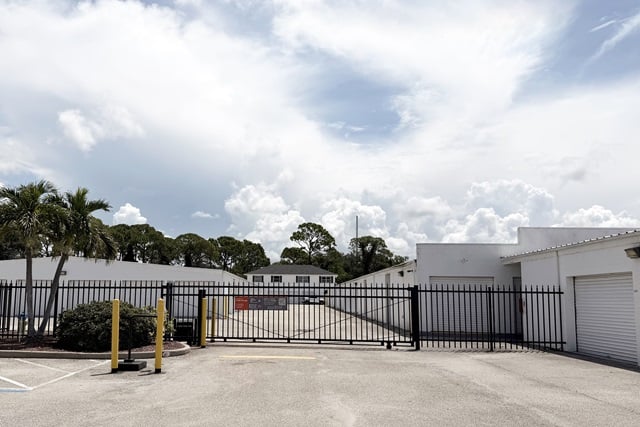 Public Storage in Sarasota, FL 8901 S Tamiami Trail 3