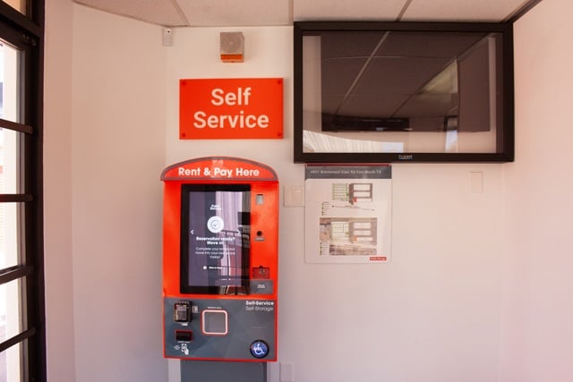 Property 675 image number 2