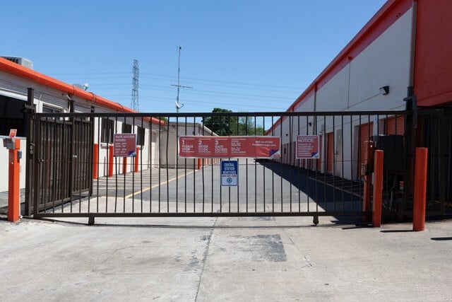 Public Storage  6615 S Gessner Drive in Houston, TX