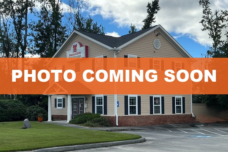10×20 Garage in Savannah, GA 5660 Ogeechee Rd Savannah, Georgia