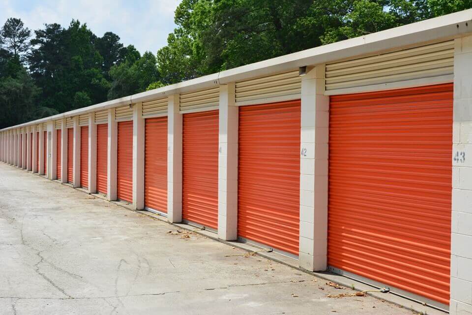 20×10 Public Storage: Garage in Lilburn, GA 95 Arcado Road NW Lilburn, Georgia 2