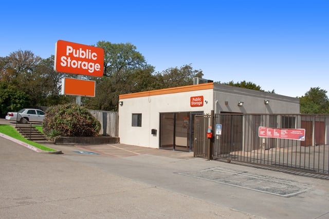 30 x 10 Self Storage Unit in Lewisville, Texas