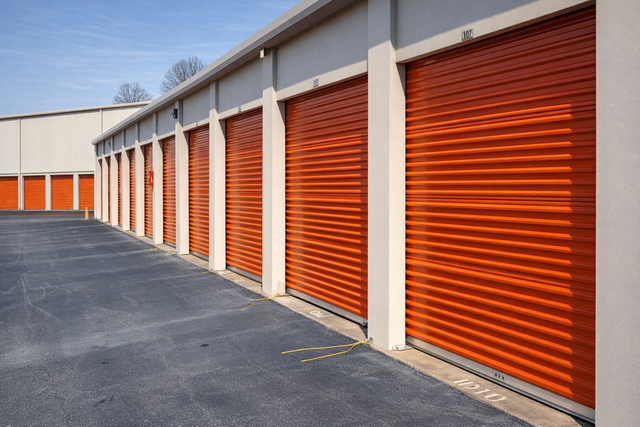 Property 695 image number 1