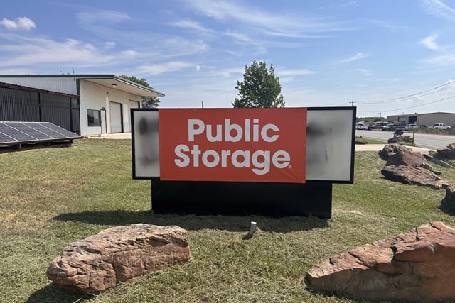 Public Storage in Mineral Wells, TX 3101 MH 379